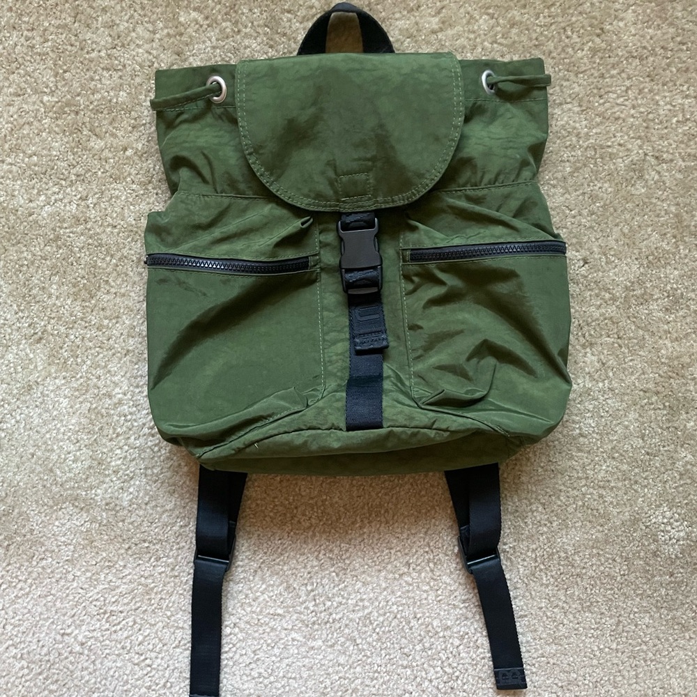 BAGGU Sport Backpack in Bay Laurel